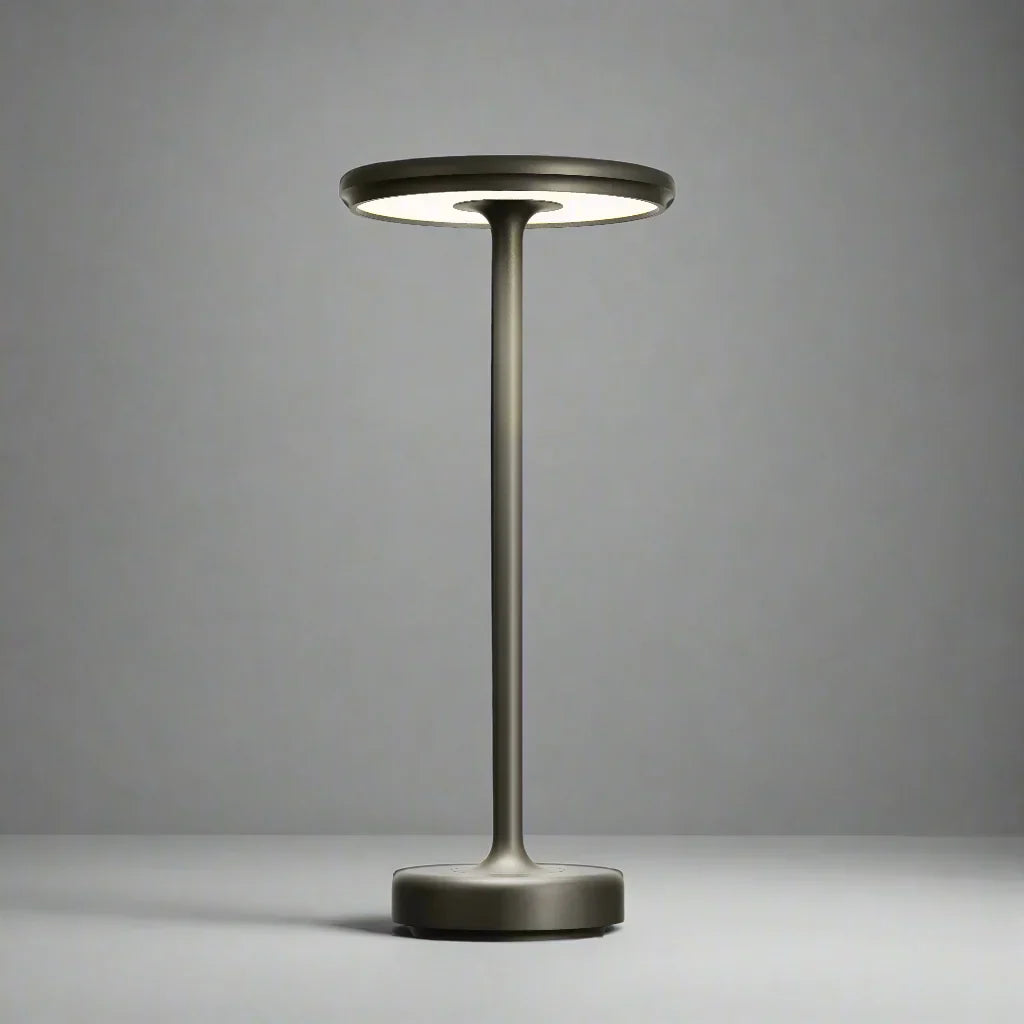 THE SCANDINAVIAN TABLE LAMP